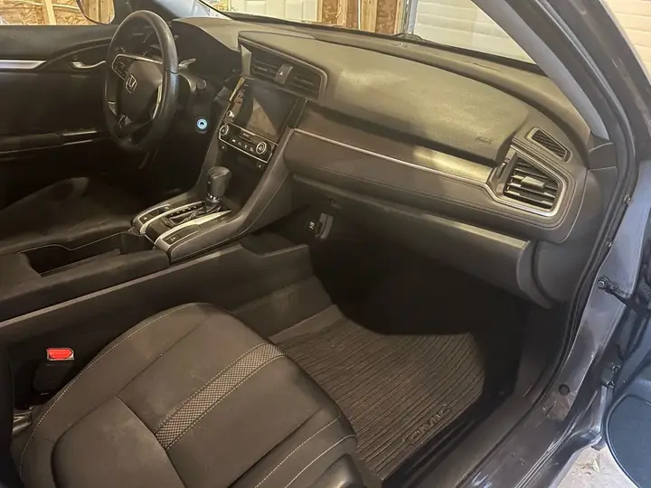 Honda Civic 2019 photo 5