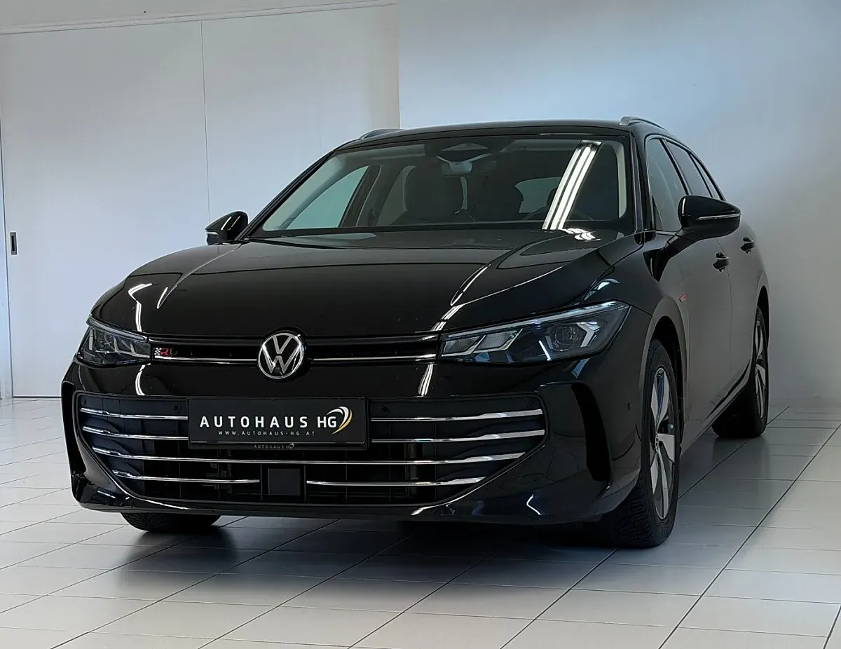 Volkswagen Passat 2024 photo 3