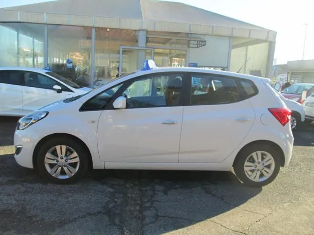 Hyundai Ix20 2013 photo 5