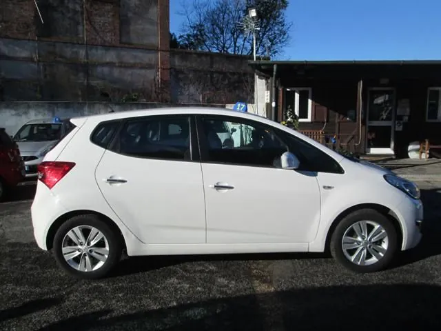 Hyundai Ix20 2013 photo 2
