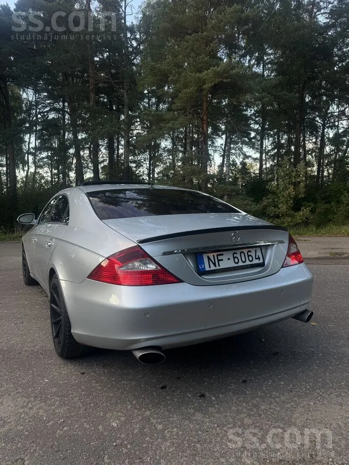 Mercedes-Benz Cls500 2004 photo 2