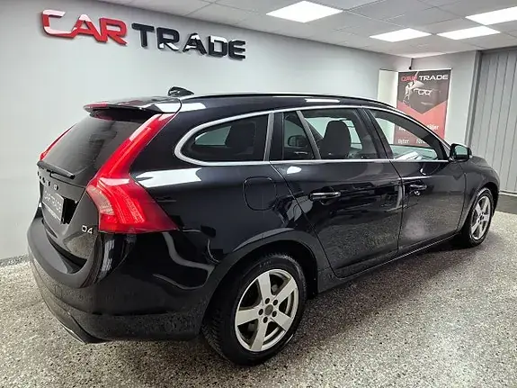 Volvo V60 2015 photo 5