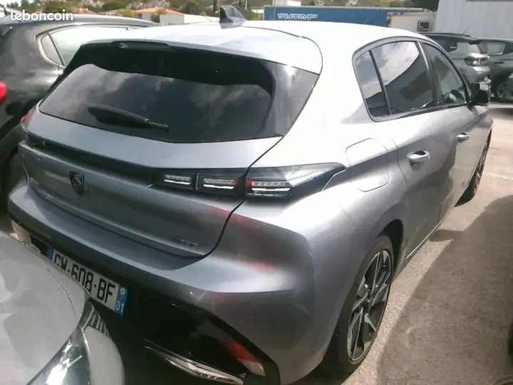 Peugeot 308 2024 photo 2