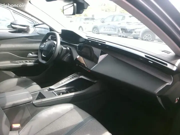 Peugeot 308 2024 photo 3