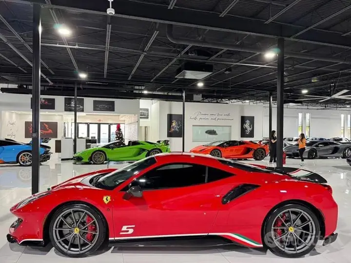 Ferrari 488