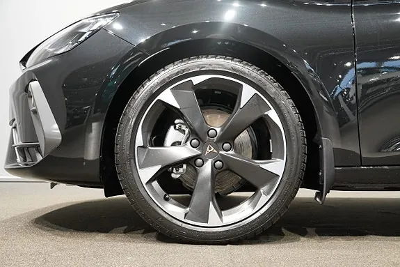 Cupra Leon 2026 photo 2