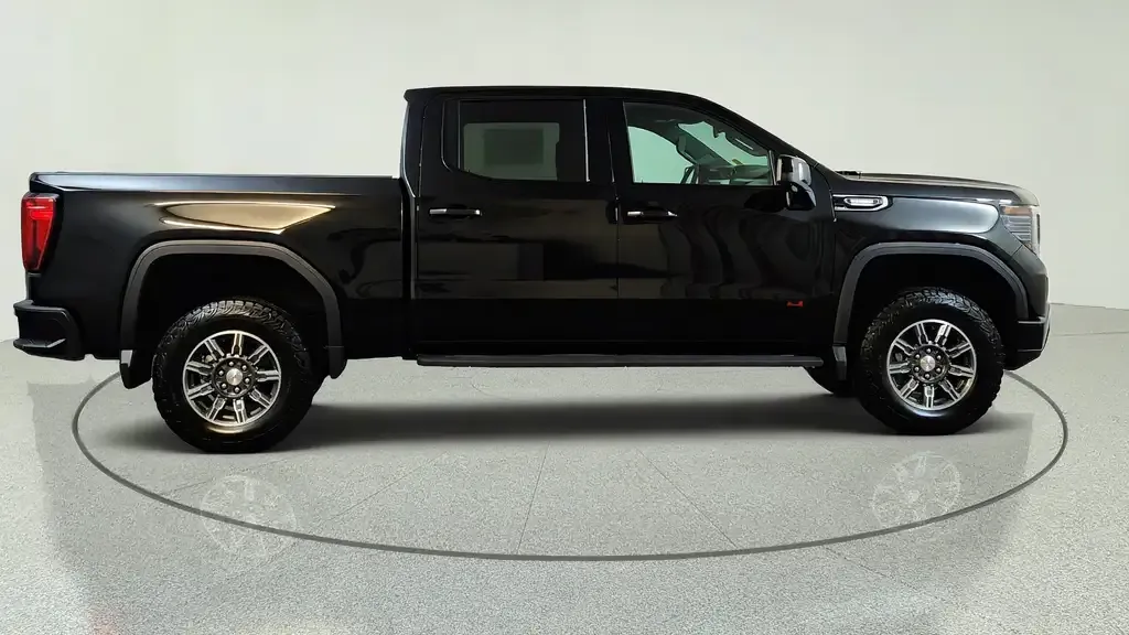 GMC Sierra 1500 2026 photo 2