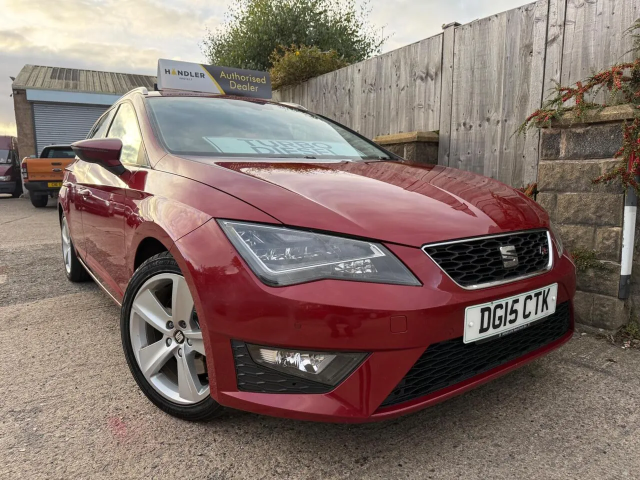Seat Leon 2015 photo 2