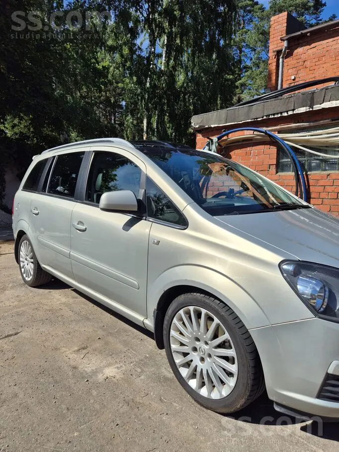 Opel Zafira 2006 photo 3