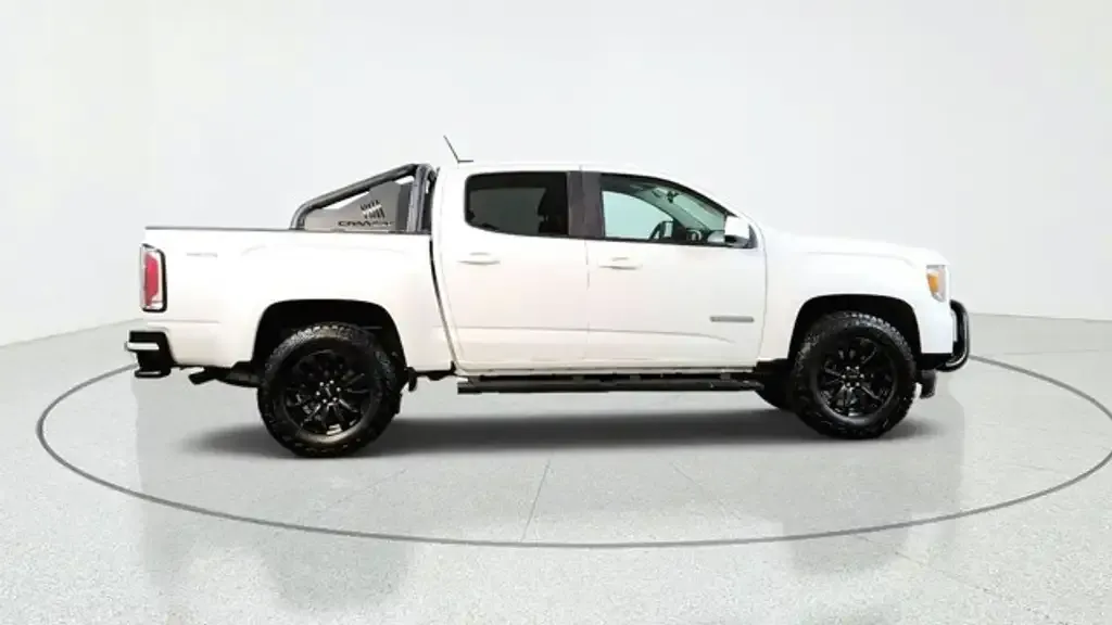 GMC Canyon 2022 photo 2