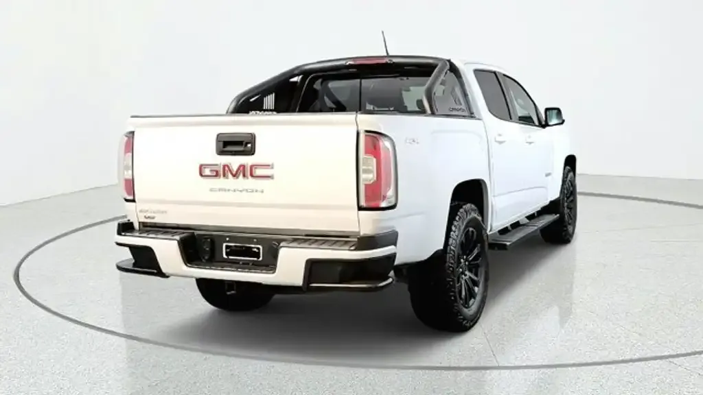 GMC Canyon 2022 photo 3
