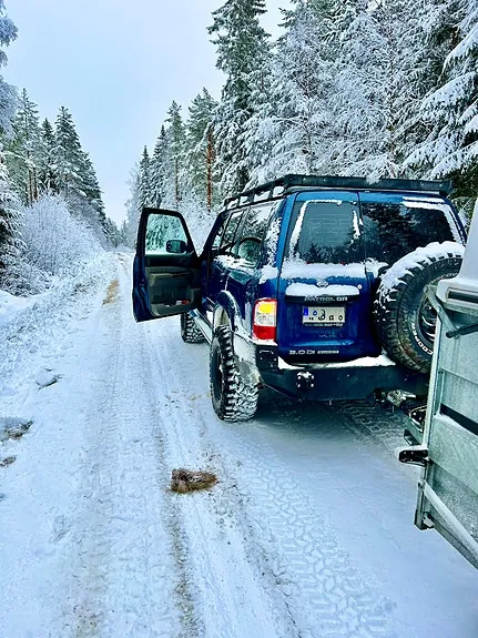 Nissan Patrol 2000 photo 4