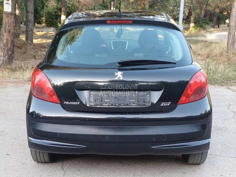 Peugeot 207 2008 photo 4