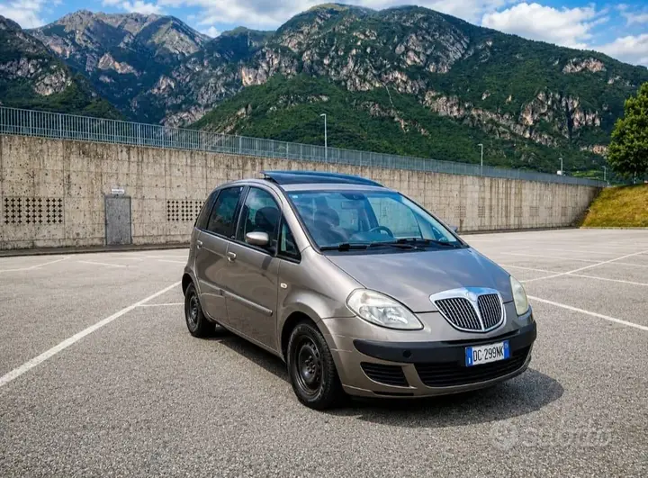Lancia Musa 2006 photo 3