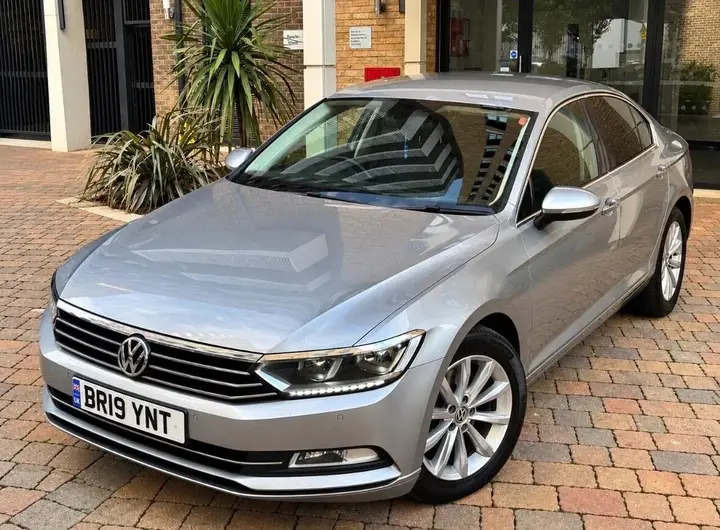 Volkswagen Passat 2019 photo 3
