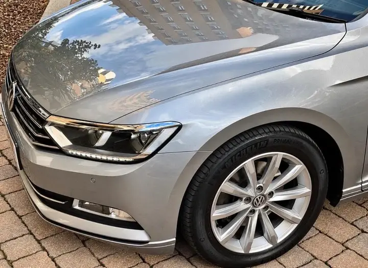 Volkswagen Passat 2019 photo 2