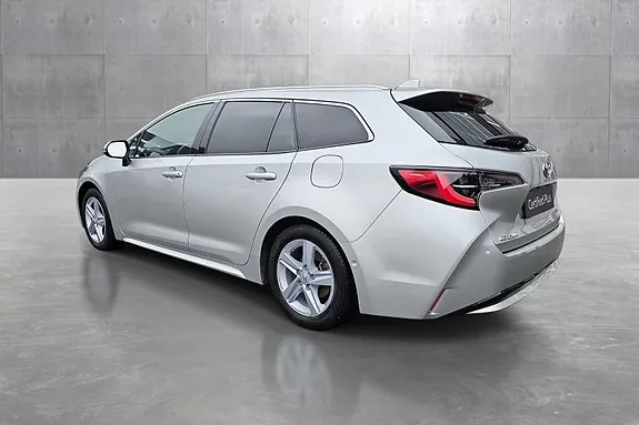 Toyota Corolla 2023 photo 3