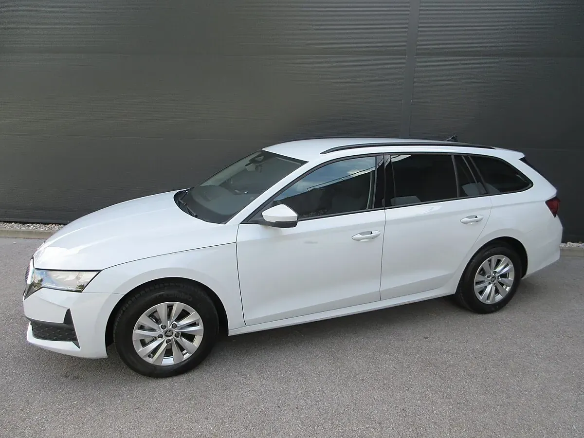 Skoda Octavia 2026 photo 3
