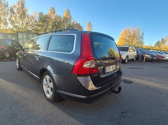 Volvo V70 2010 photo 5