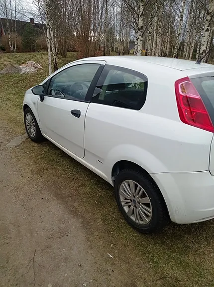 Fiat Grande Punto 2007 photo 5