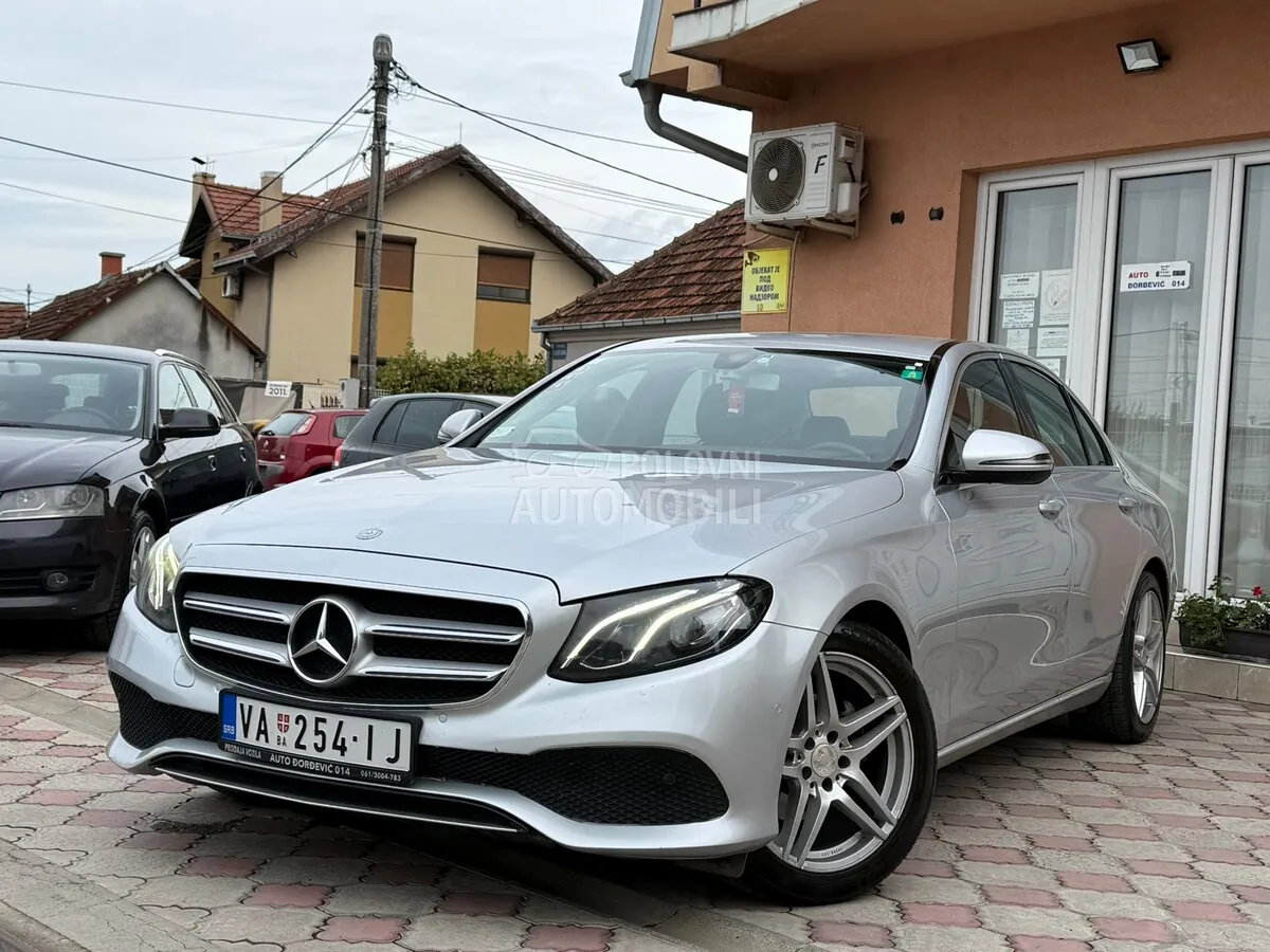 Mercedes-Benz E 220