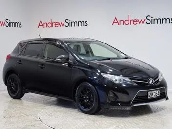 Toyota Auris 2014 photo 2