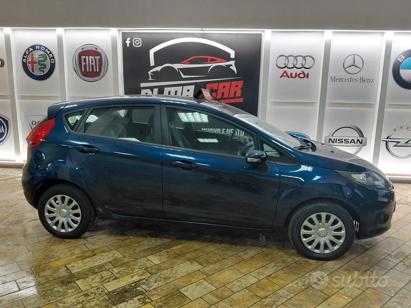 Ford Fiesta 2011 photo 4
