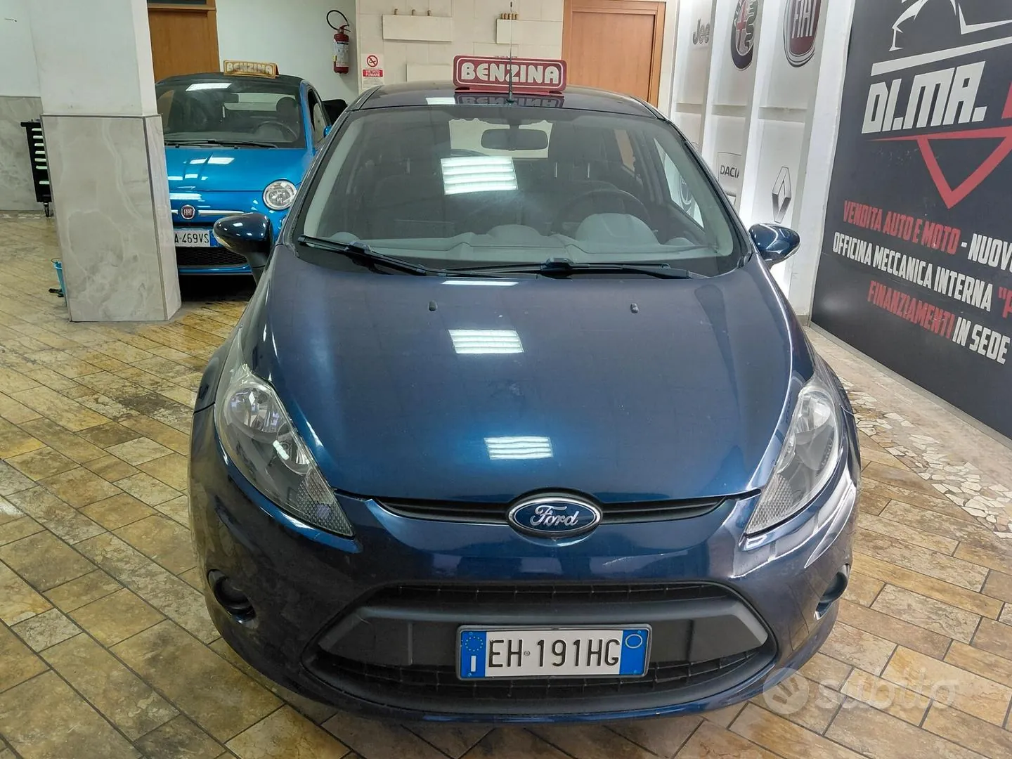 Ford Fiesta 2011 photo 2