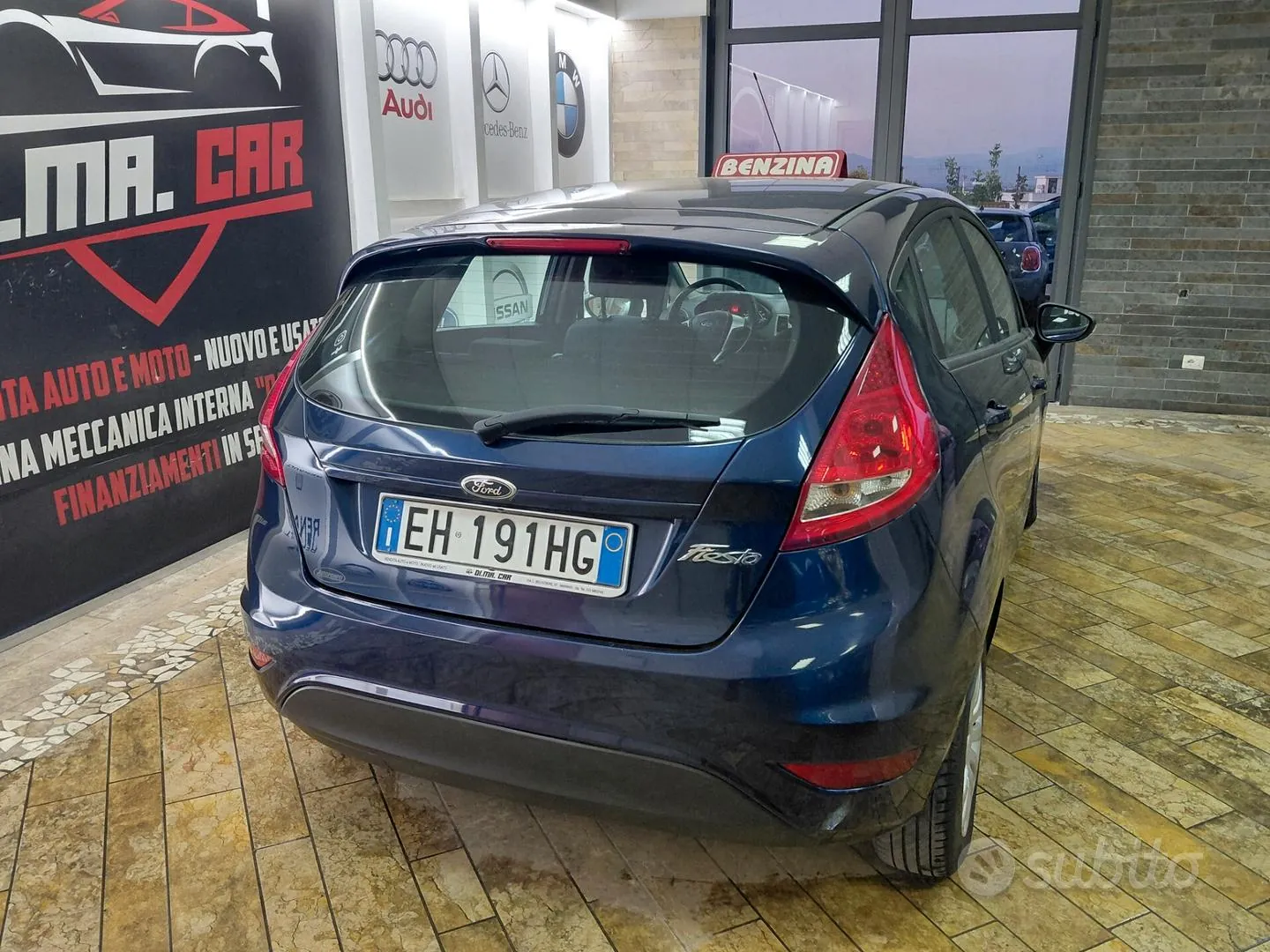 Ford Fiesta 2011 photo 3