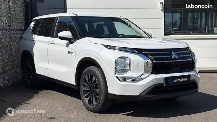 Mitsubishi Outlander 2025 photo 3