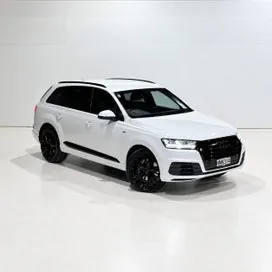 Audi Q7 2018 photo 2