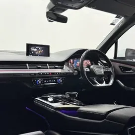 Audi Q7 2018 photo 4