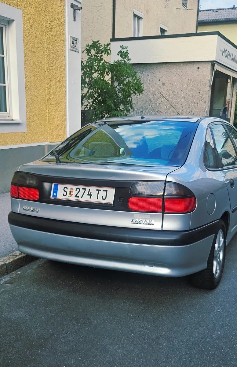 Renault Laguna 1996 photo 2