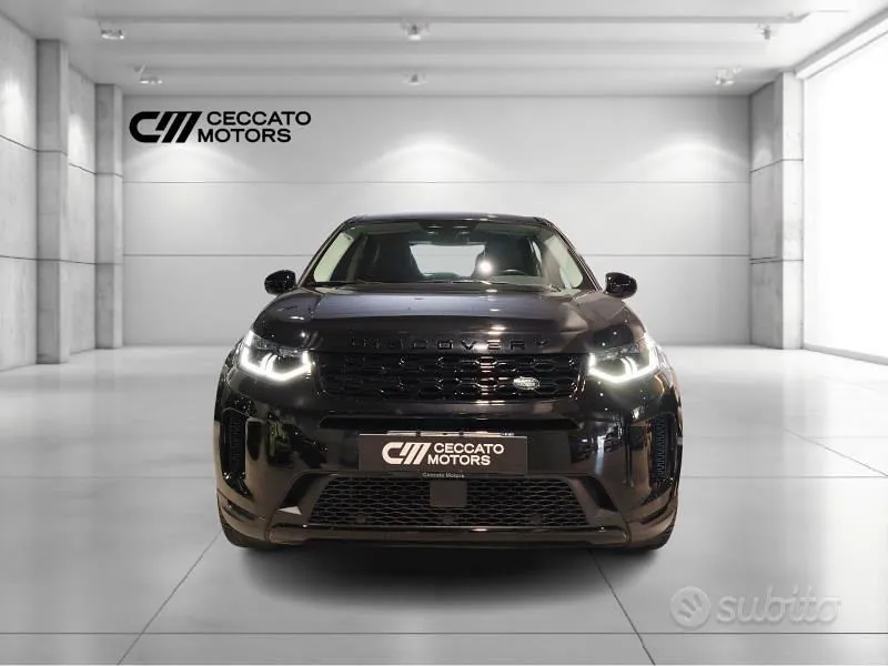 Land Rover Discovery Sport 2023 photo 2