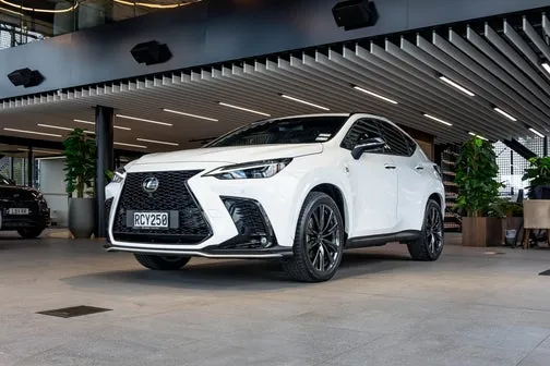 Lexus Nx 450H+