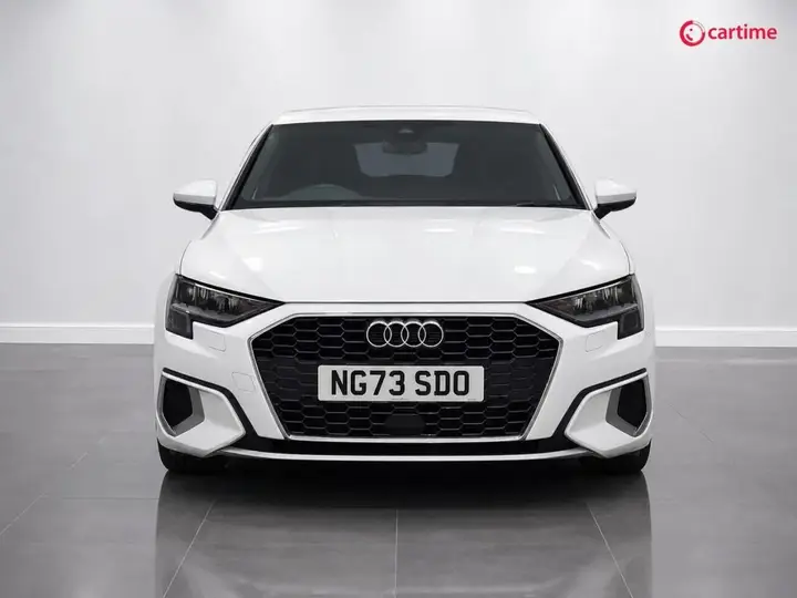 Audi A3 2024 photo 2