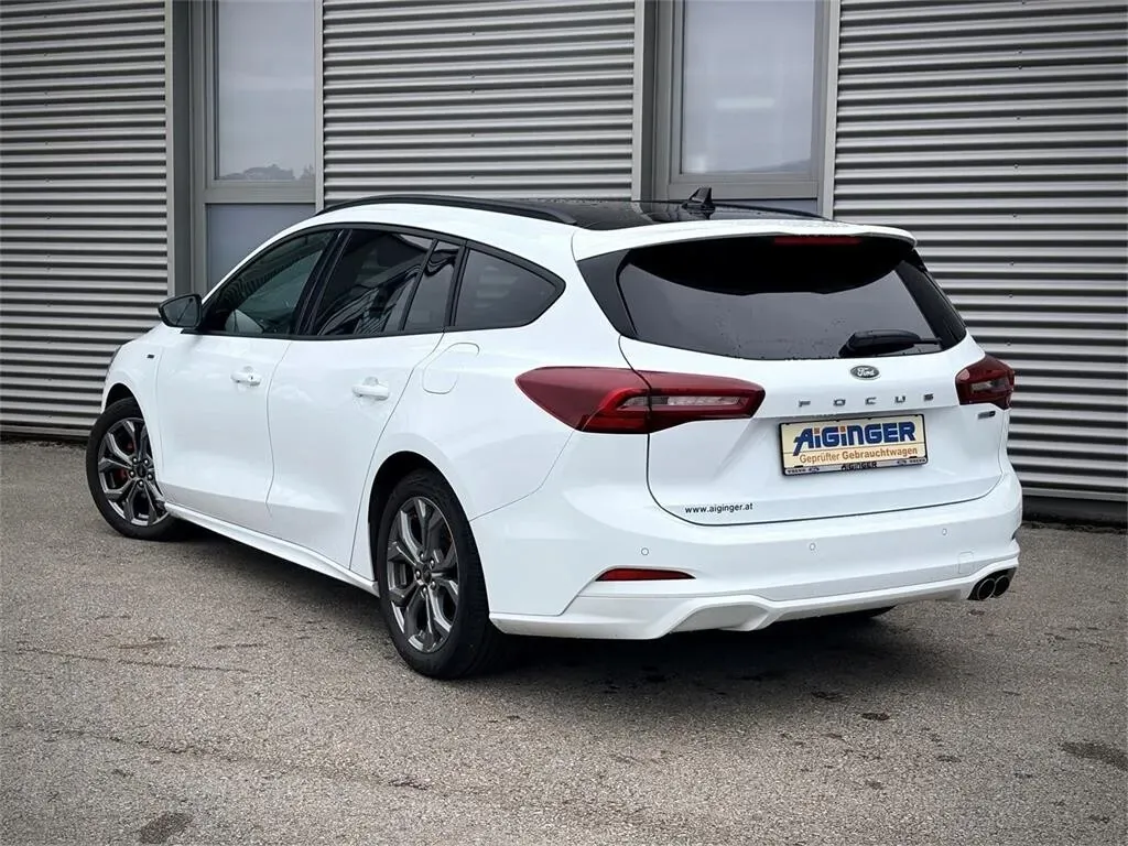 Ford Focus 2023 photo 3