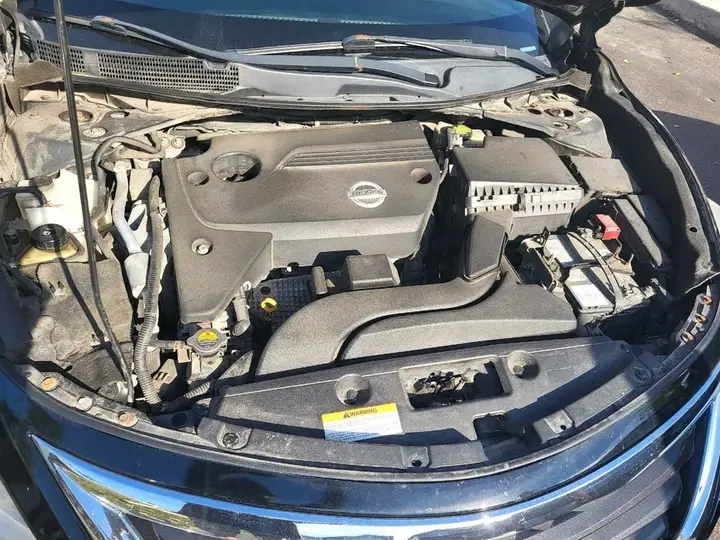 Nissan Altima 2013 photo 3