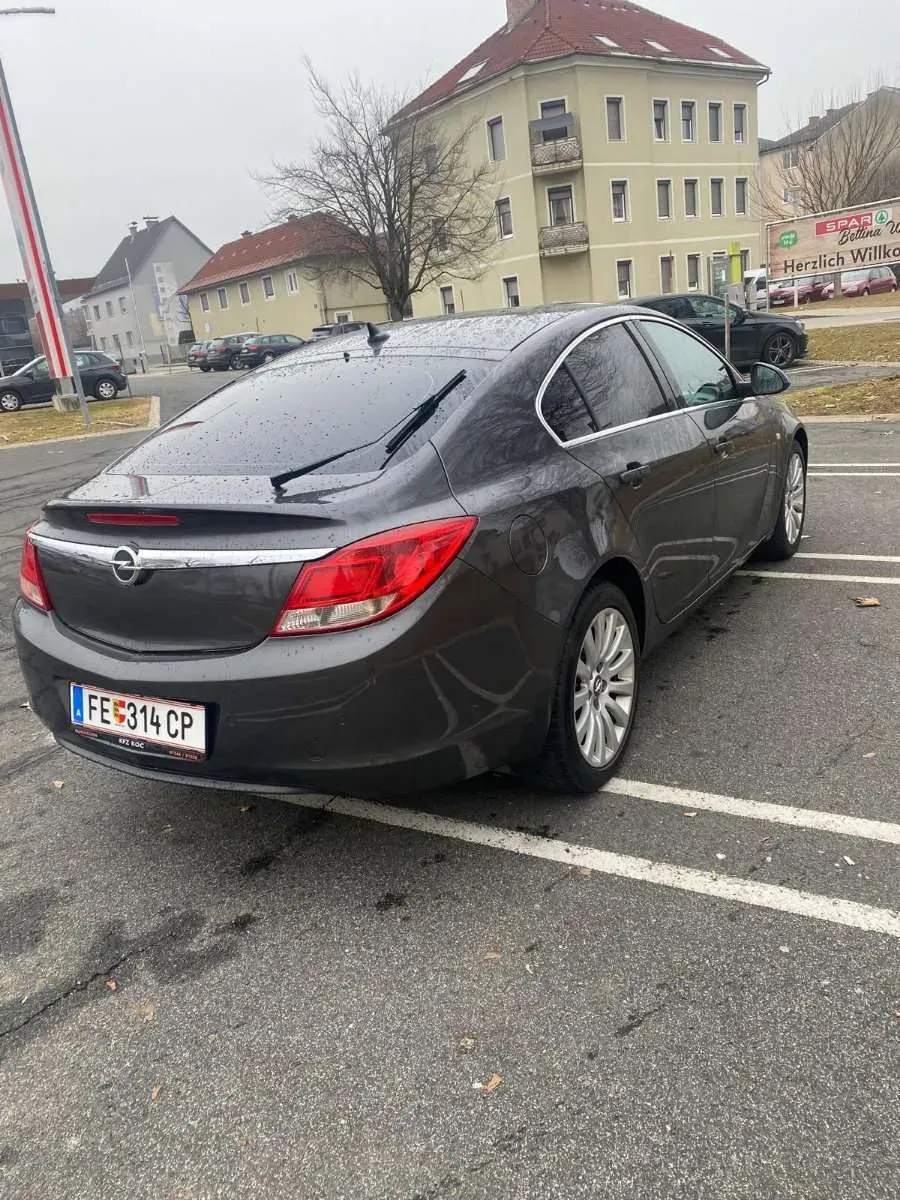 Opel Insignia 2010 photo 2
