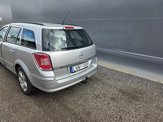 Opel Astra 2008 photo 3