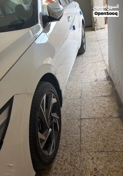 Hyundai Elantra 2025 photo 3