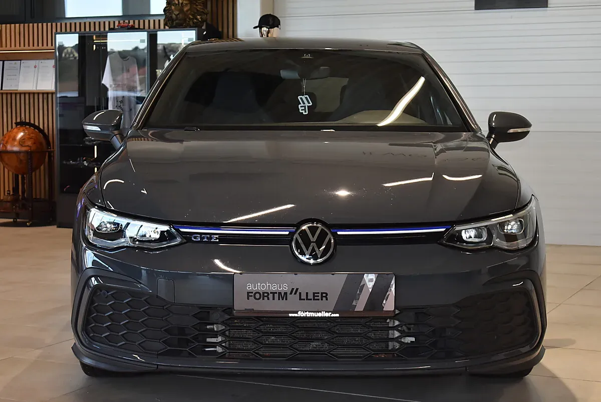 Volkswagen Golf 2021 photo 3