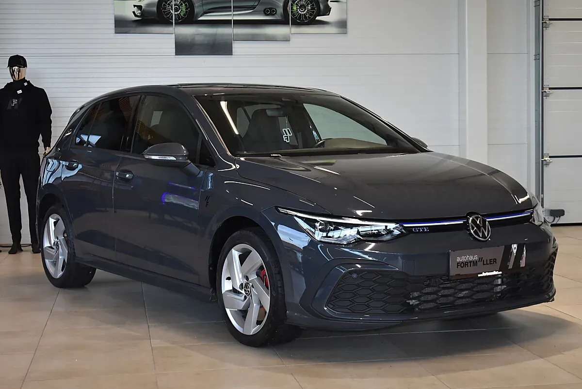 Volkswagen Golf 2021 photo 2
