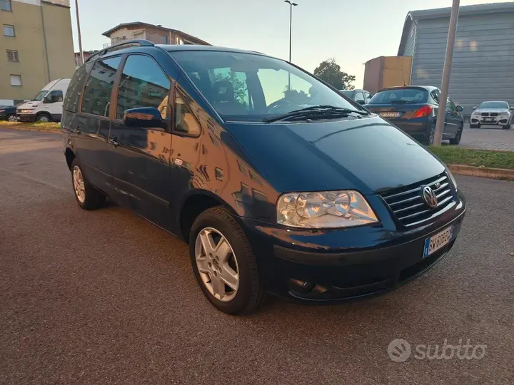 Volkswagen Sharan 2002 photo 3