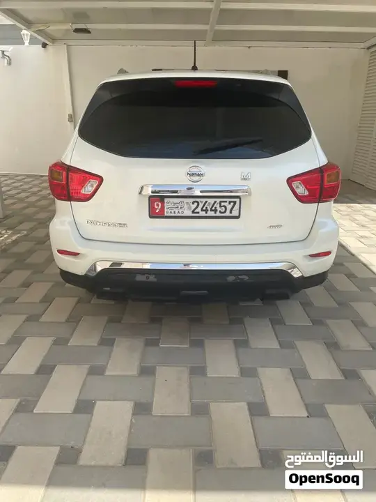 Nissan Pathfinder 2018 photo 2