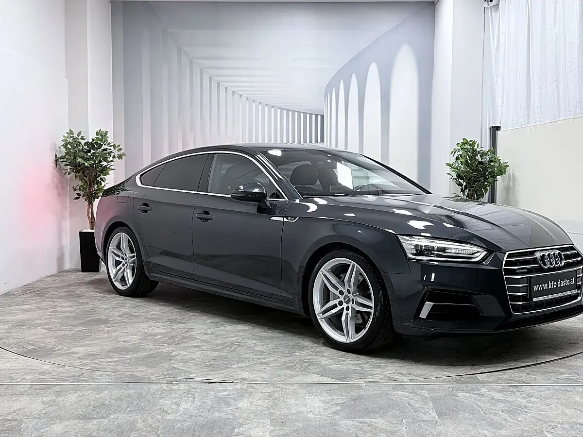 Audi A5 2018 photo 2