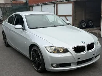 BMW 320I