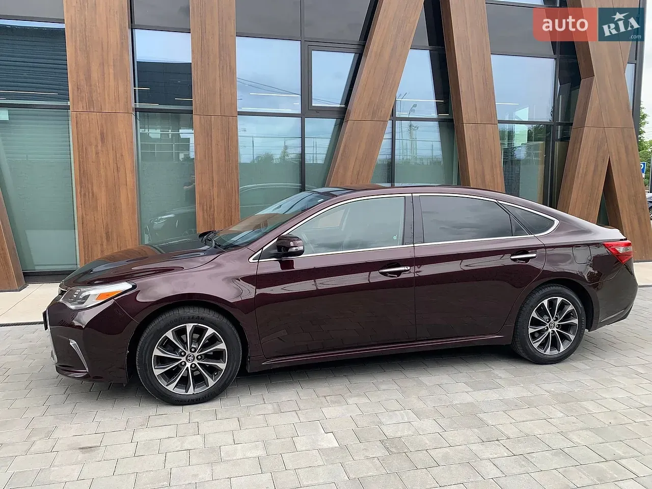 Toyota Avalon