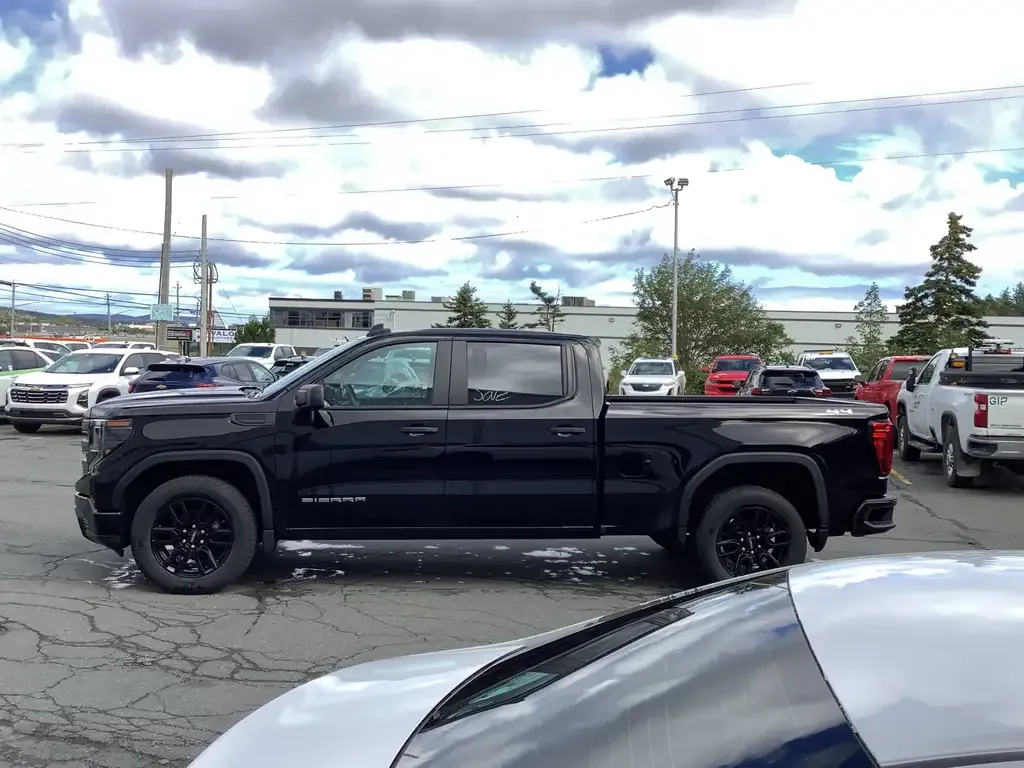 GMC Sierra 1500 2024 photo 2