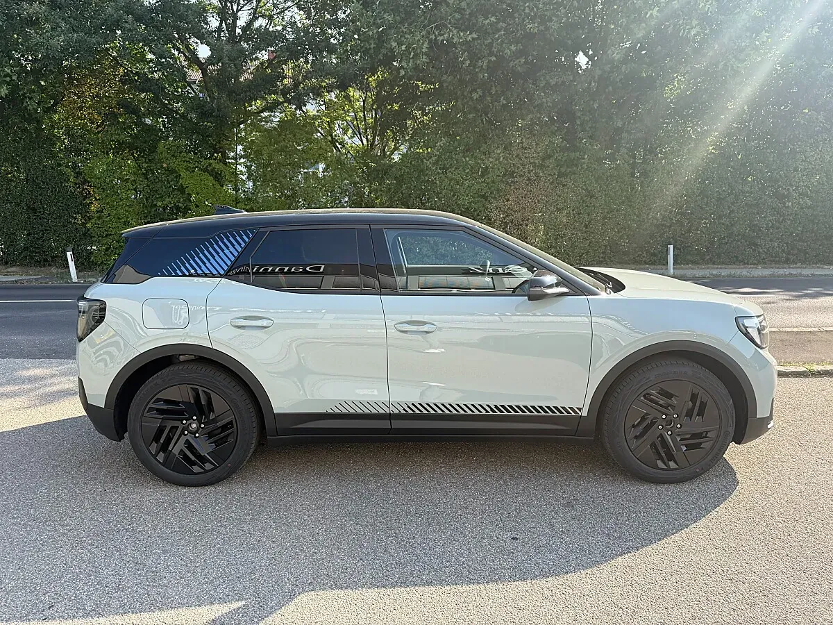 Ford Explorer photo 3